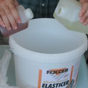 Special adhesives for very difficult surfaces Elasticer