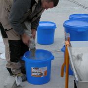Cementitious waterproofing of swimming pools Hidroelastic